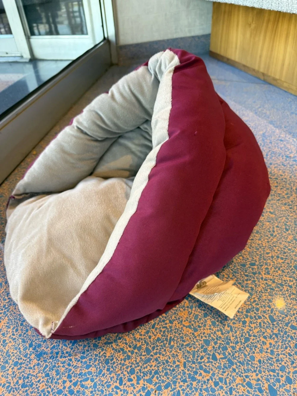 Cozy Reversible Pet Bed - Gray & Burgundy for small dog or cat . Great for car